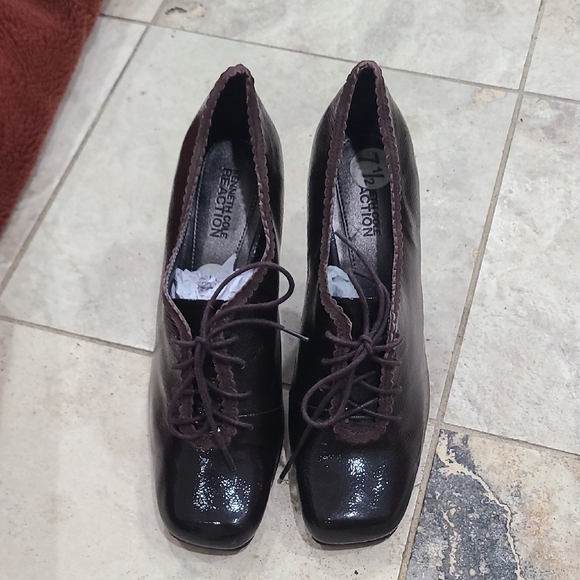 Kenneth Cole Reaction Brown Heels Classic Elegance - Picture 2 of 9